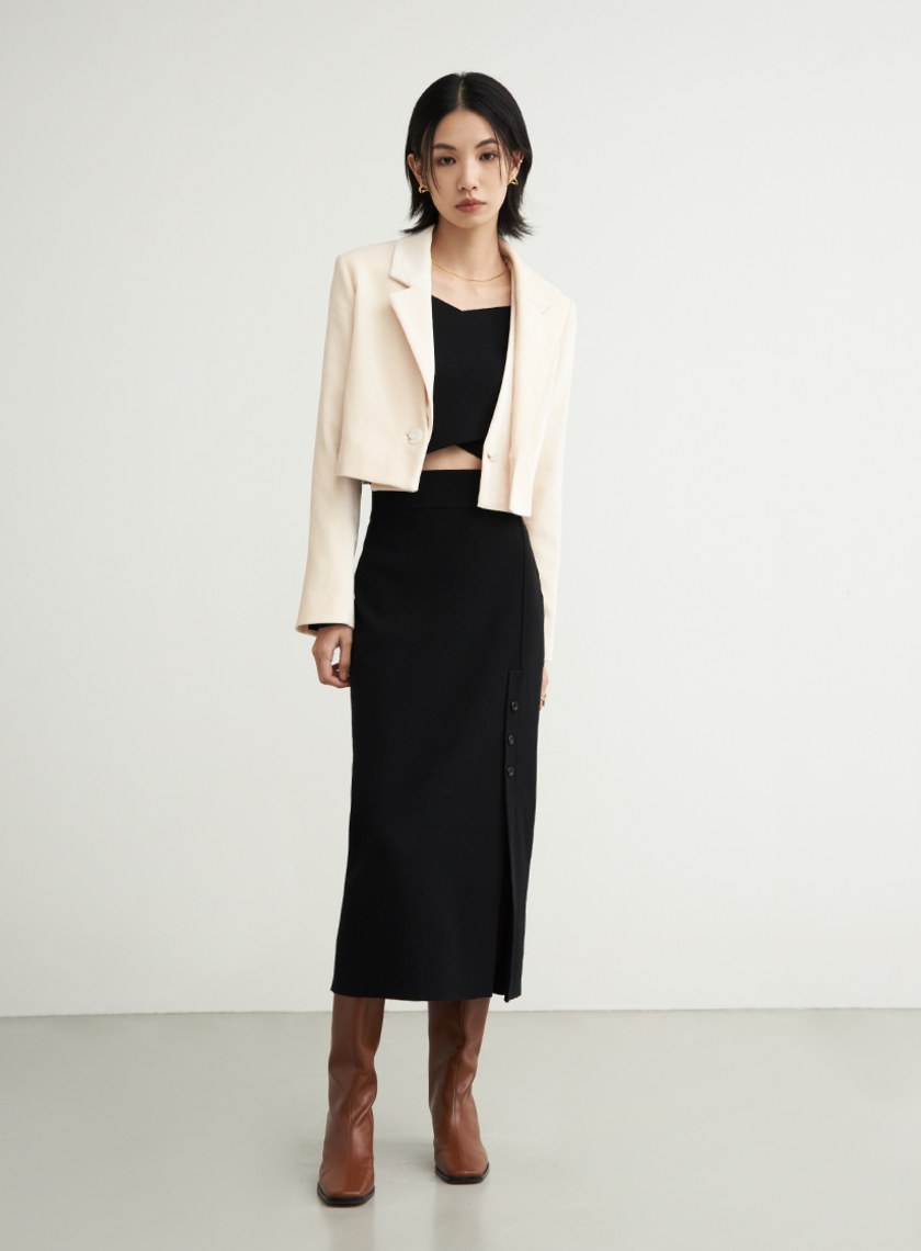 可拆領絨面短版西裝外套